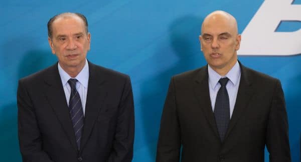 Flávio Bolsonaro präsentiert Regierungsplan mit Einschränkungen für den STF und neuem Ausgabenrahmen