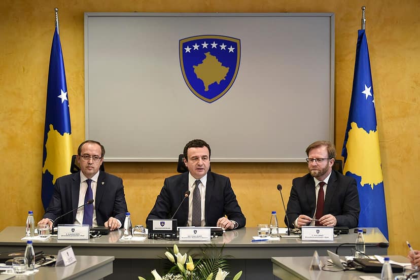 Vorfall im Parlament des Kosovo: Abgeordnete wirft Eier auf den amtierenden Premierminister