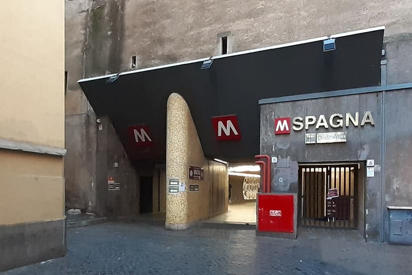 Ceuta, la Spagna impone controlli alle frontiere per l'Italia