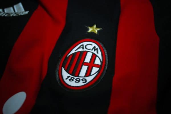 AC Milan sofre derrota pesada contra Chelsea em jogo de preparação