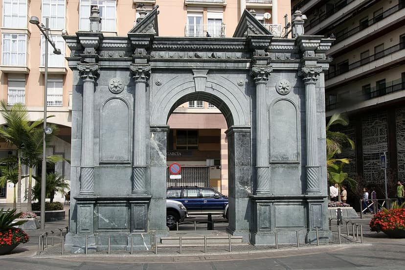 Spaniens Regierung schätzt Migrantenanzahl in Ceuta auf 80.000