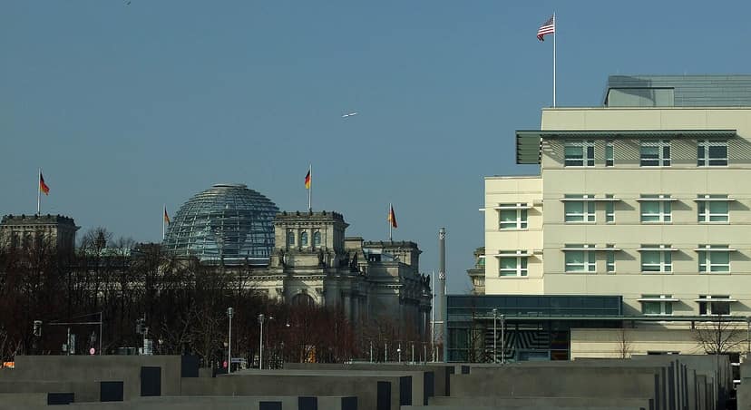 US-Botschaft in London bietet 500.000 Dollar für Bildungsprogramme an