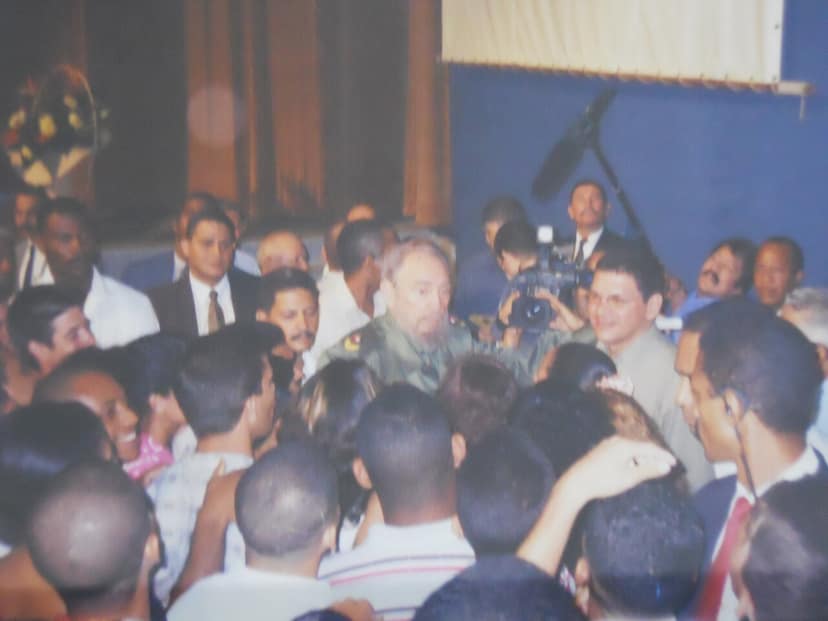 Raimundo besucht Kuba zum Gedenken an den Hundertsten von Fidel Castro