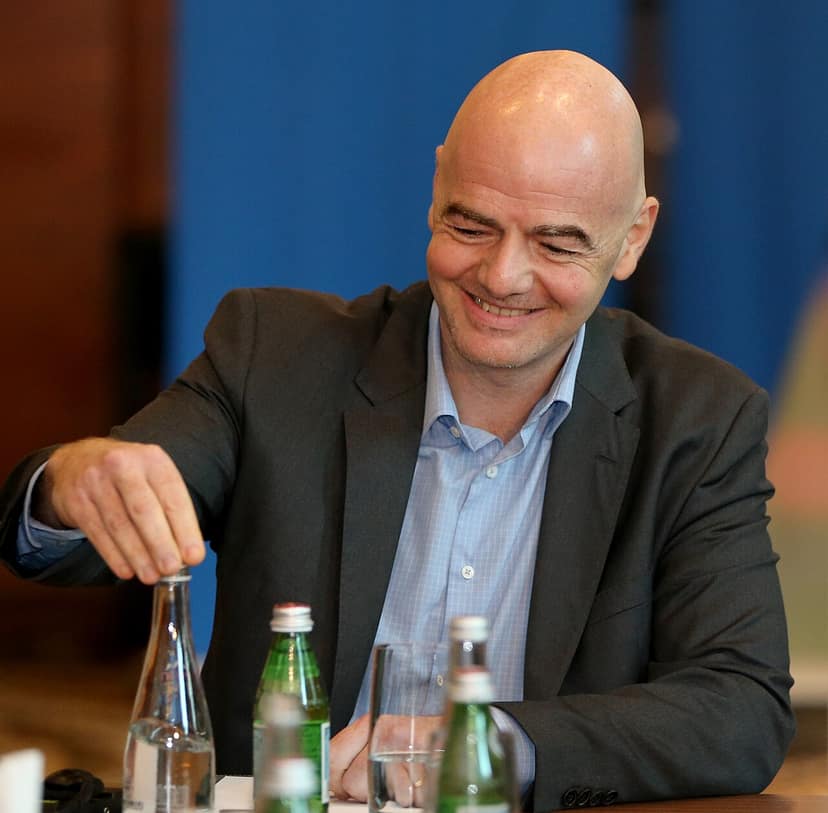 FIFA-Spitze bekennt sich zu Präsident Infantino nach Krisengespräch