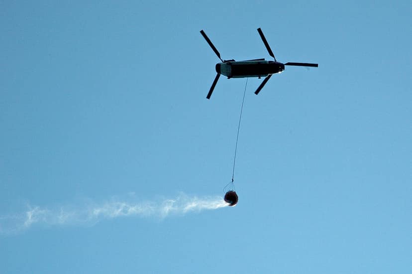 Dois pilotos confirmados mortos após queda de helicóptero em incêndio em Utah