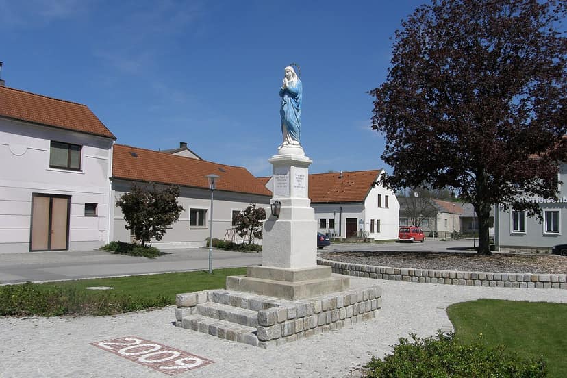 53 Meter hohe Marienstatue in Polen wird eingeweiht