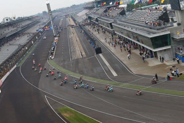 Valentín Perrone eindigt als derde in Moto3 in Silverstone met het Argentijnse shirt