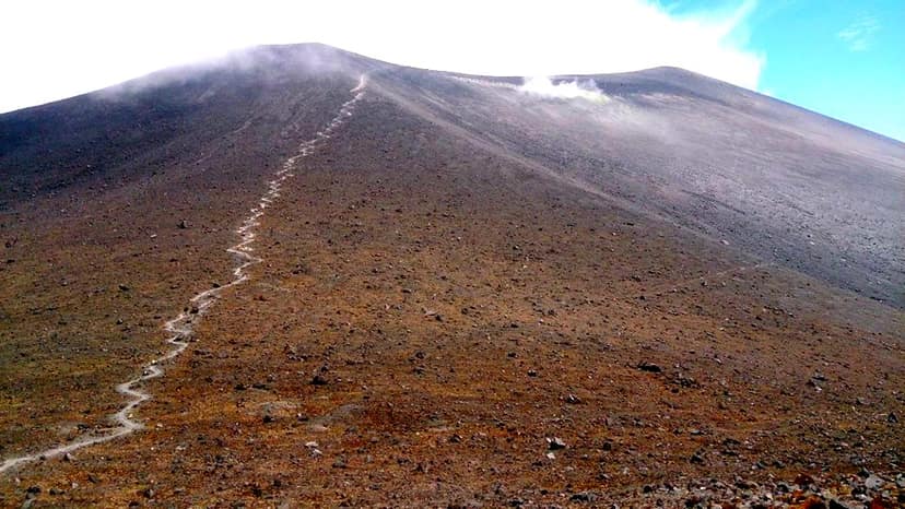 Colombia: El Volcán Puracé emite ceniza y afecta comunicaciones