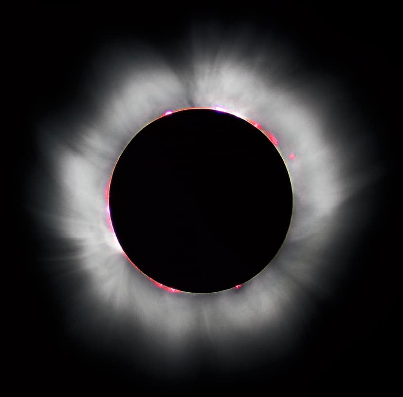 Eclissi totale di sole del 12 agosto 2026: come e dove osservarla