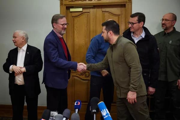 Resten von ukrainischem Nationalisten Jevhen Konovalets nach Kiew überführt