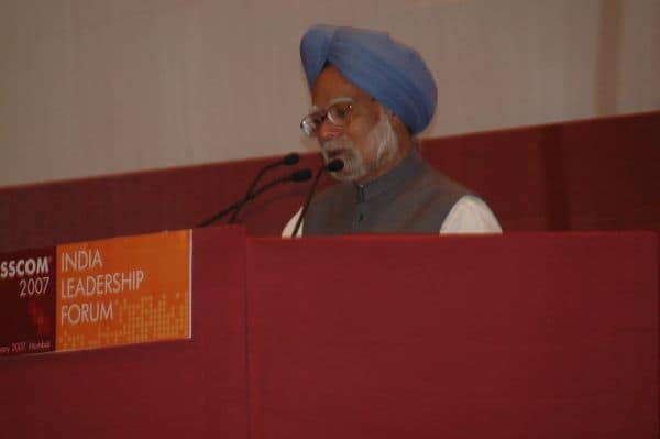 Sonia Gandhi hebt Urteil des Obersten Gerichts zu Manmohan Singh hervor