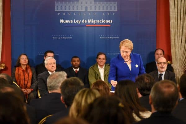 Los extranjeros no residentes deberán pagar atención en hospitales nacionales