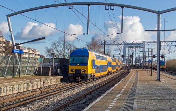 Loud bang and smoke plume over Waaslandhaven in Zwijndrecht again