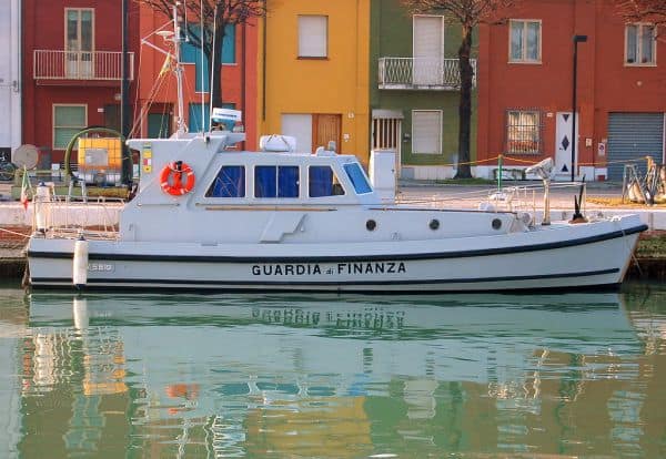 Stijging van brandstoftoezicht in Italië, volgens de Guardia di Finanza